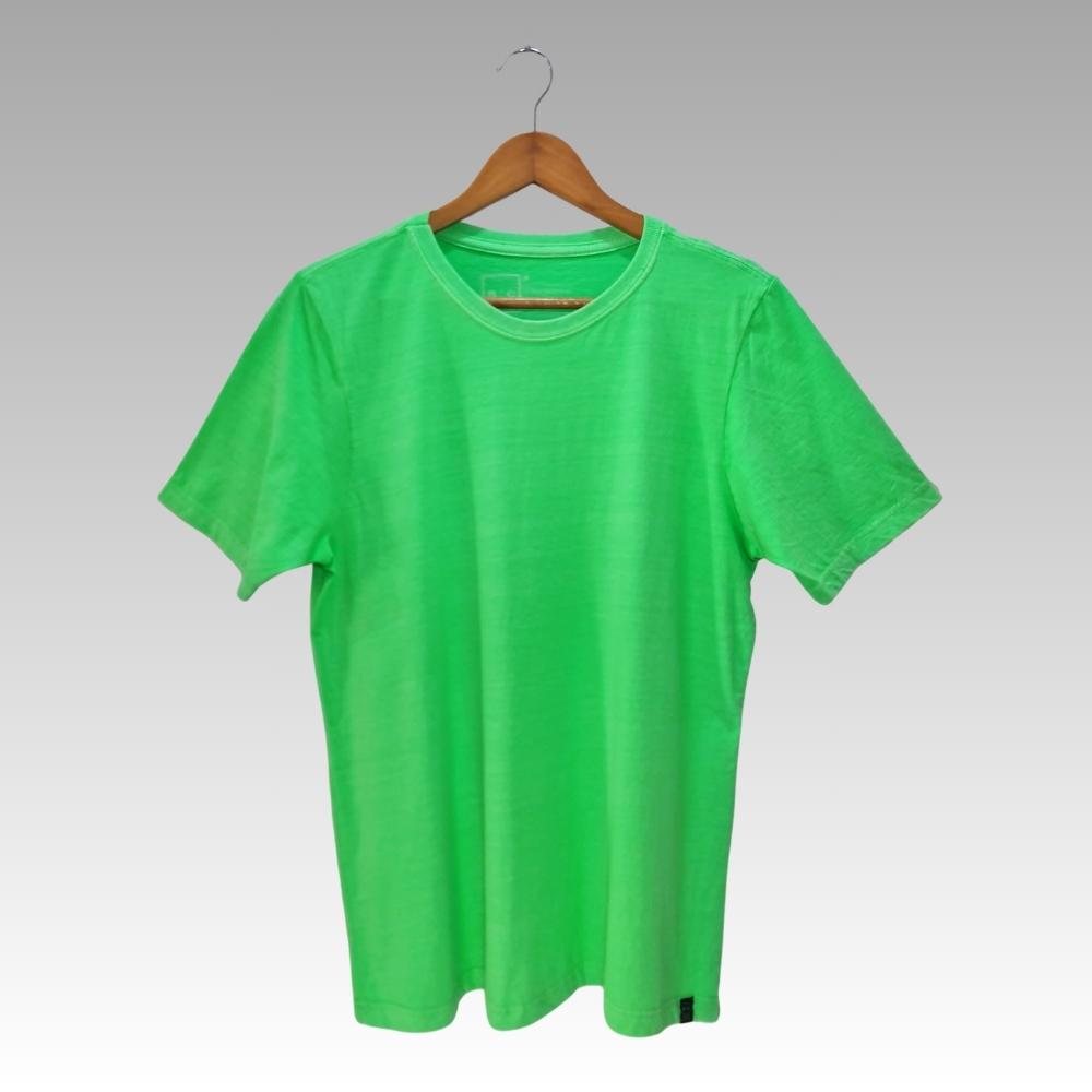 Camiseta Masculina Básica Estonada Verde Neon | 100% Algodão Nacional